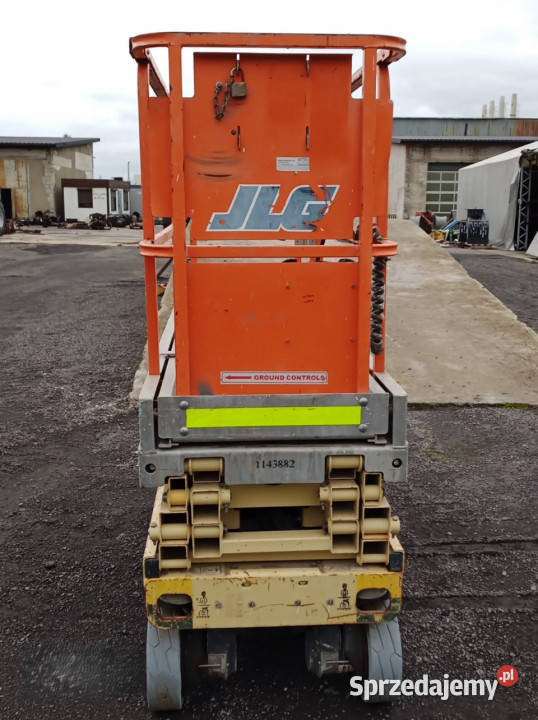Podnośnik nożycowy koszowy zwyżka samojezdna JLG sprzedam