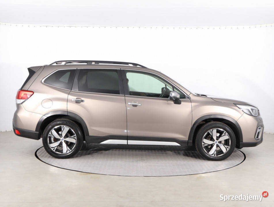 Subaru Forester 20 eBoxer MHEV benzyna Forester Piaseczno