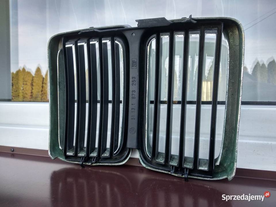 BMW E28 nerki grill atrapa przednia chłodnicy Sieradz