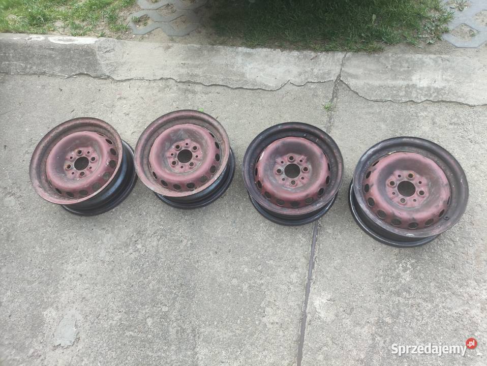 Felgi do FSO POLONEZ Caro 13 4x98 okrągłe otwory Chotomów sprzedam
