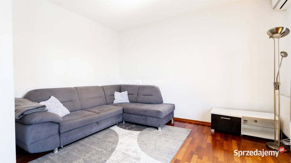 Ogłoszenie mieszkanie Kraków Myczkowskiego Rok budowy 2004