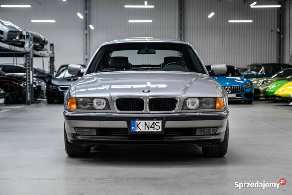 BMW 740 Oryginał Bezwypadkowa Niski przebieg E38 szary Węgrzce
