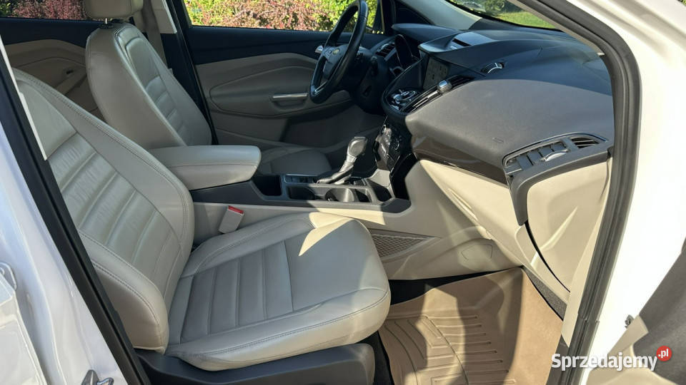 Ford Escape Rok produkcji 2017 mazowieckie