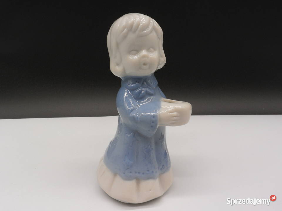 Porcelanowy Świecznik Dziewczynka Kolędnik Lata wielkopolskie Raszków sprzedam