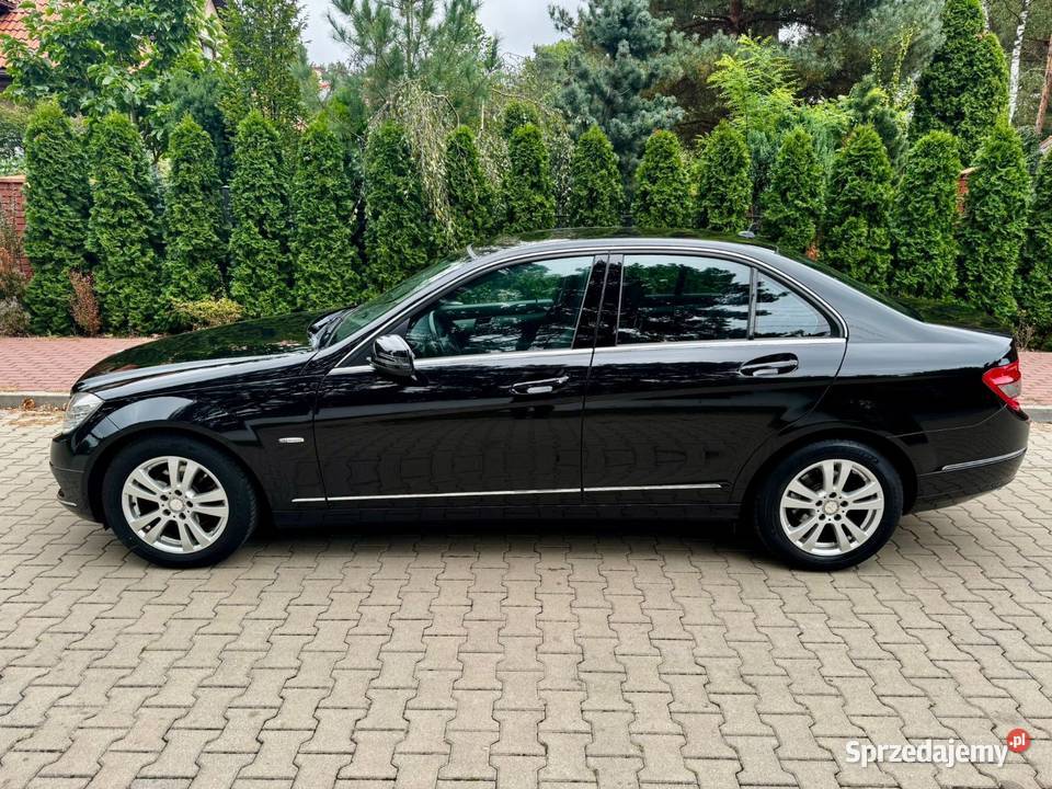 Mercedes W204 C180 Kompresor Ideał Navi benzyna Mercedes-Benz Warszawa sprzedam
