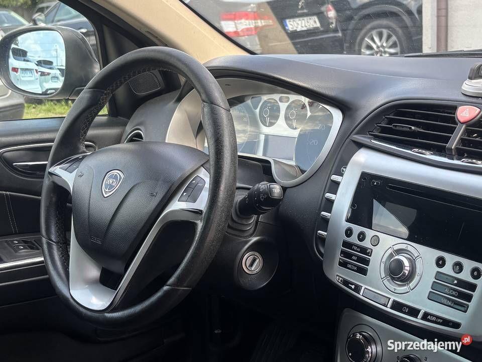 Lancia Delta 2009r ABS Paniówki sprzedam
