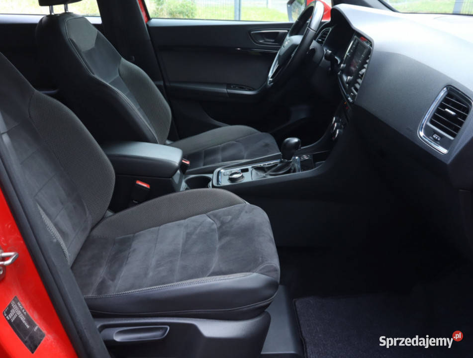Seat Ateca 14 TSI czerwony