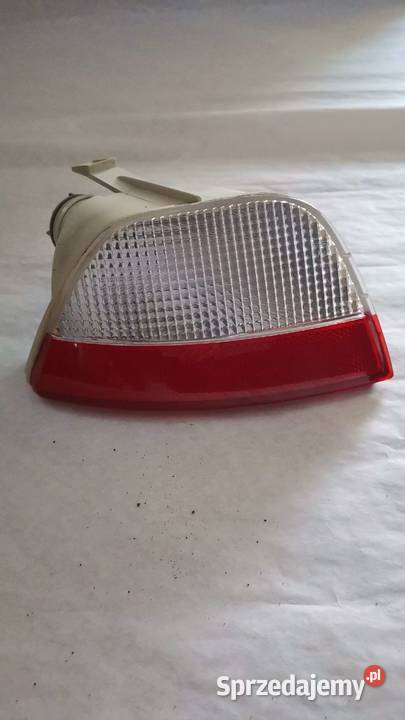 Lampa przeciwmgielna ford focus 2002