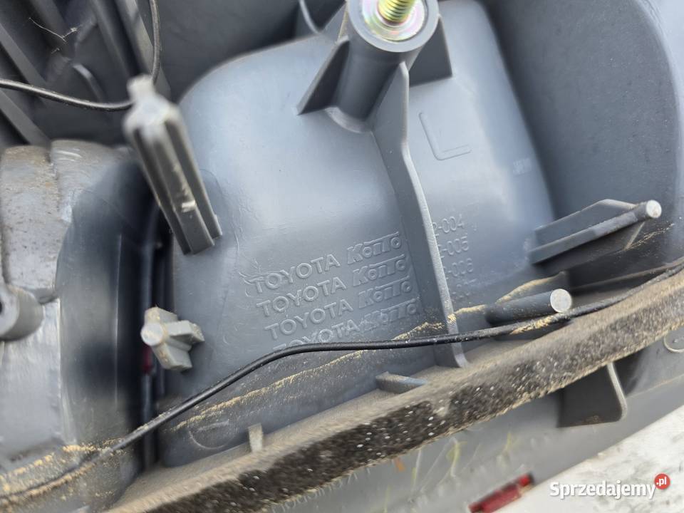 Lampy toyota Yaris 1 lampa lewa prawa komplet podkarpackie Rzeszów