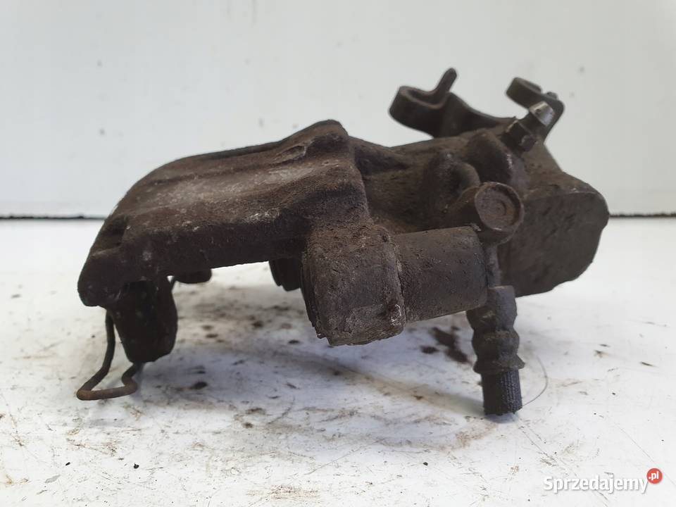 Toyota Yaris III TYLNY ZACISK HAMULCOWY prawy