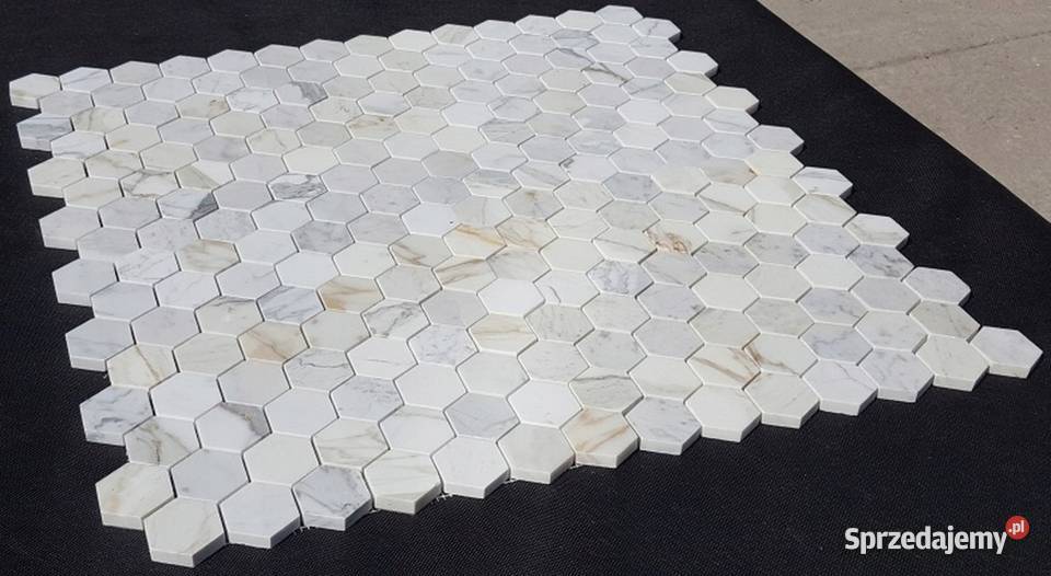 MOZAIKA MARMUROWA PŁYTKI MARMUROWE CALACATTA Bielawa