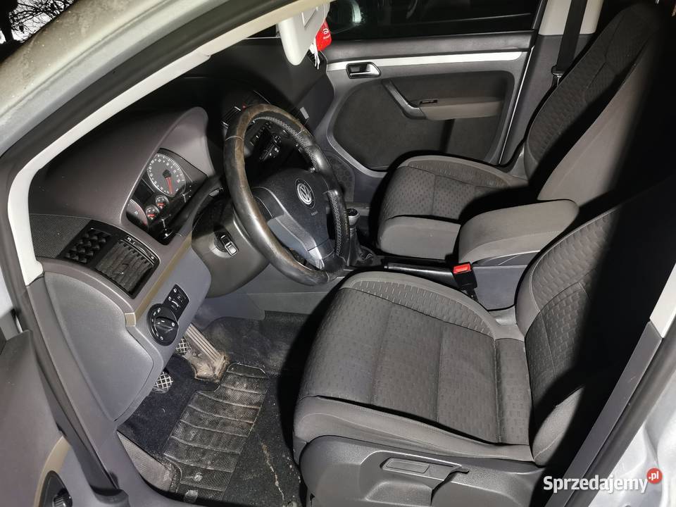 Volkswagen Touran 2007r Rok produkcji 2007 Kampinos A sprzedam