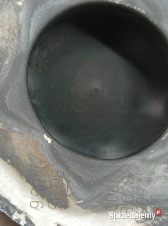 TŁOK KORBOWÓD 8095 20 TDI Seat Toledo III Silniki i osprzęt