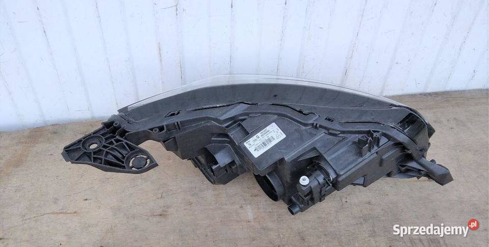 PEUGEOT 2008 FULL LED LAMPA LEWA sprzedam
