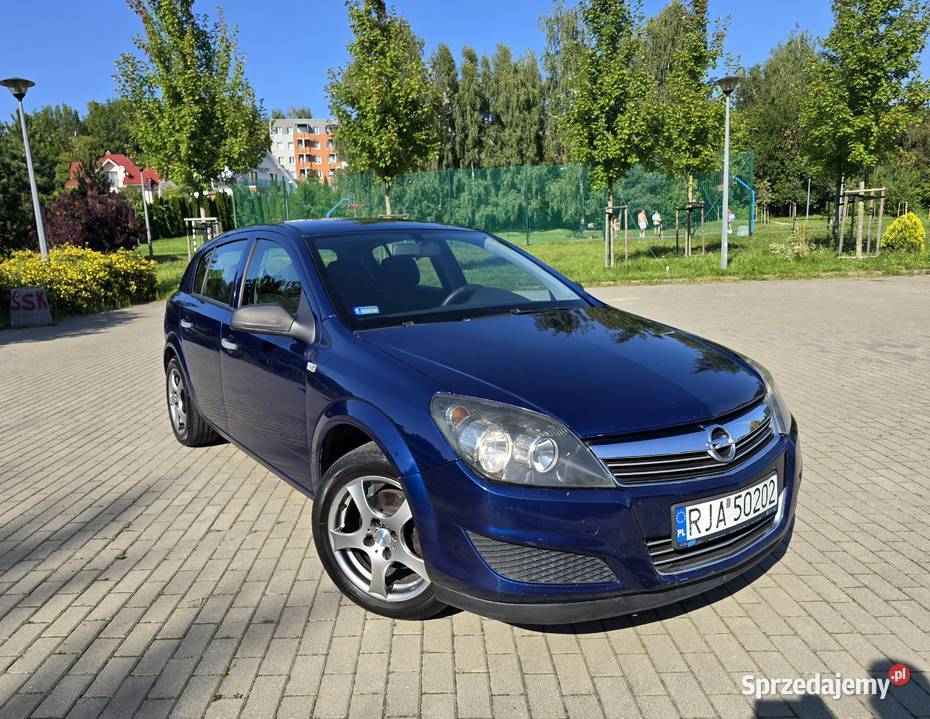 Opel Astra H 14 BENZYNA klimatyzacja 2009 LIFT CD Rzeszów