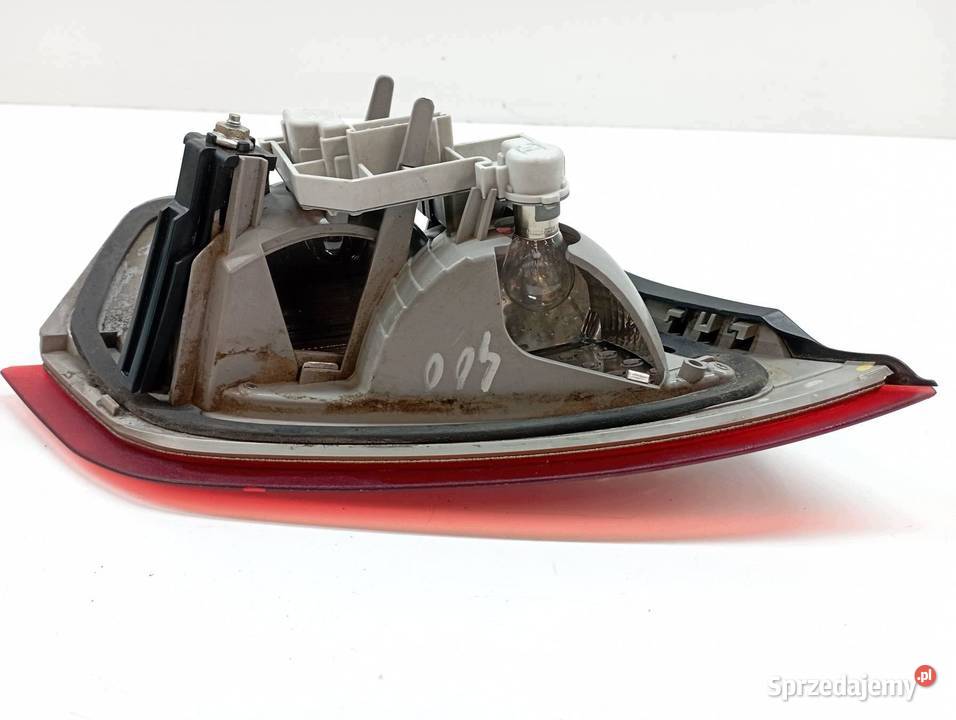 LAMPA TYŁ W KLAPĘ PRAWA 5D HB Ford Mondeo Mk4 Rok produkcji 2007