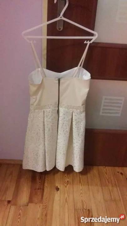 sprzedam piękną sukienkę żółty/złoty Sochaczew