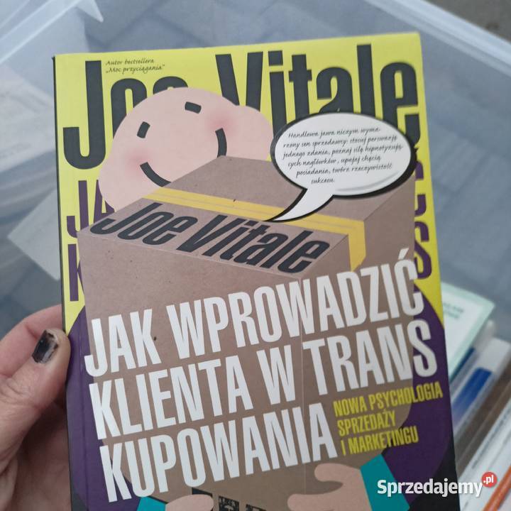 wprowadzić klienta w trans kupowania książki