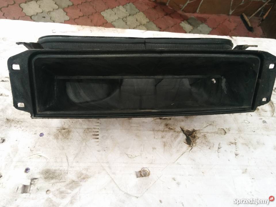 Polonez wlot powietrza kabiny Rok produkcji 1986