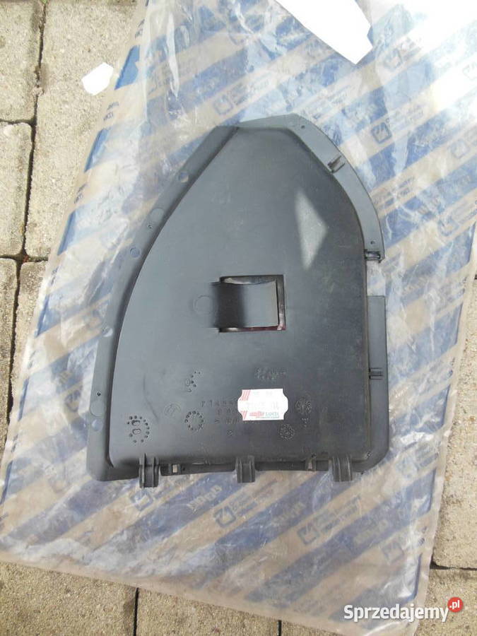 plastik drzwi prawego bagażnika FIAT Brava FIAT Kozy sprzedam