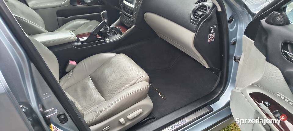 LEXUS IS 220d BOGATA WERSJA diesel Świebodzice sprzedam