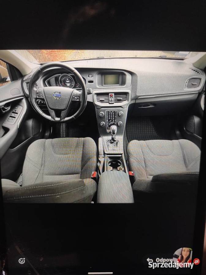 VOLVO V 40 T4 PIERWSZY WŁAŚCICIEL Rok produkcji 2014