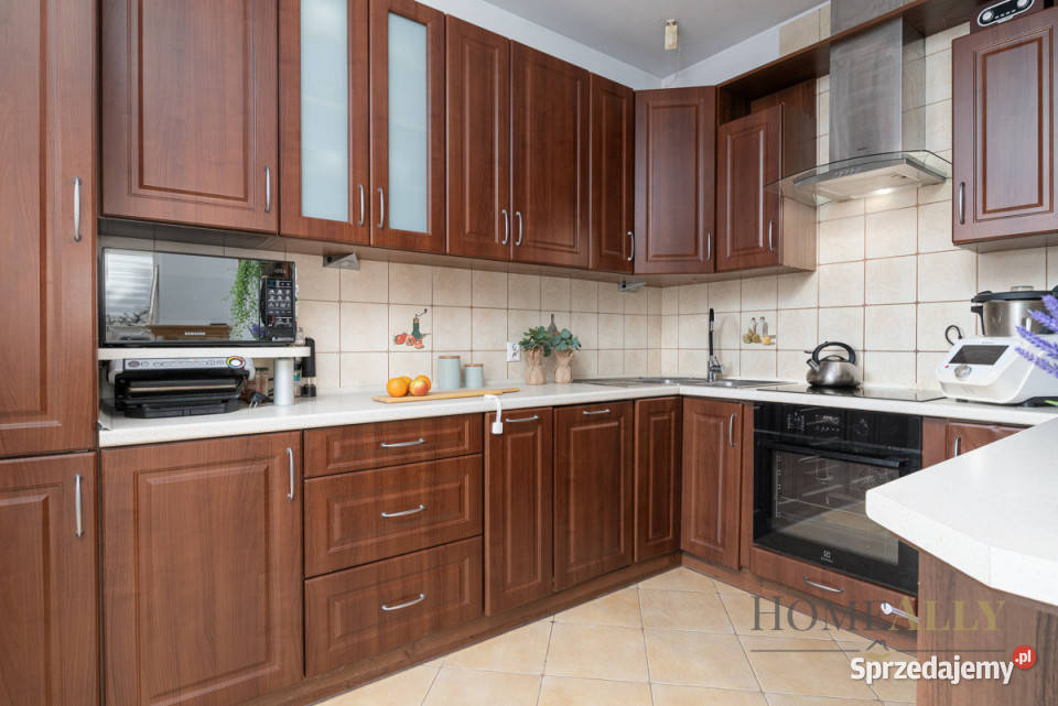 Mieszkanie Warszawa 13481m2 4 pokoje Piętro 1