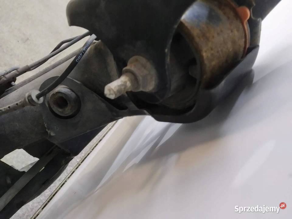 BELKA ZAWIESZENIA TYŁ Peugeot 3008 I 2008 sprzedam