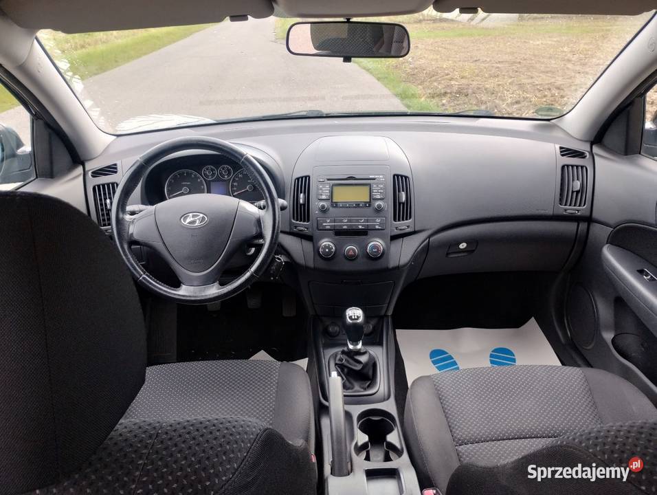 Hyundai i30 14 benzyna 2011 przebieg 168 168200km Świdnica Polska