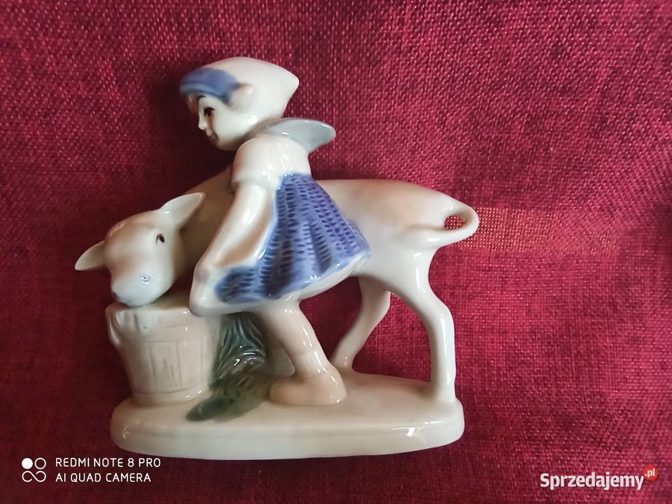 Figurka dziewczynki z krówką Gdańsk