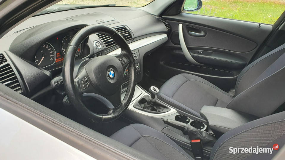 BMW 118 LCI 20i 143 Climatronic PDC wielofunkcyjna kierownica Chmielnik