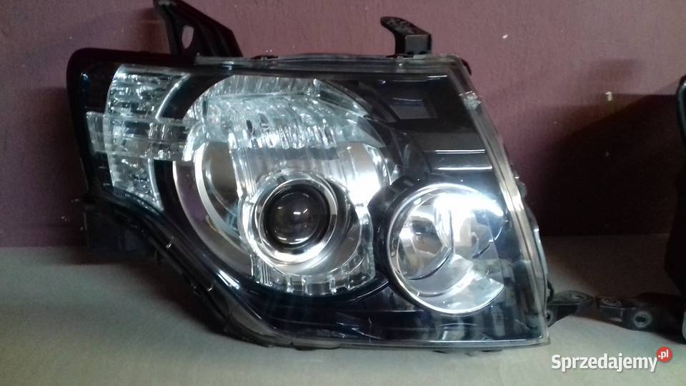 Mitsubishi Pajero Reflektor lampa regeneracja Wrocław