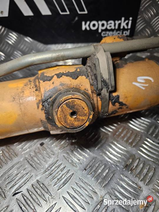 Siłownik hydrauliczny otwierania przedniej łyżki Układ hydrauliczny Gdynia