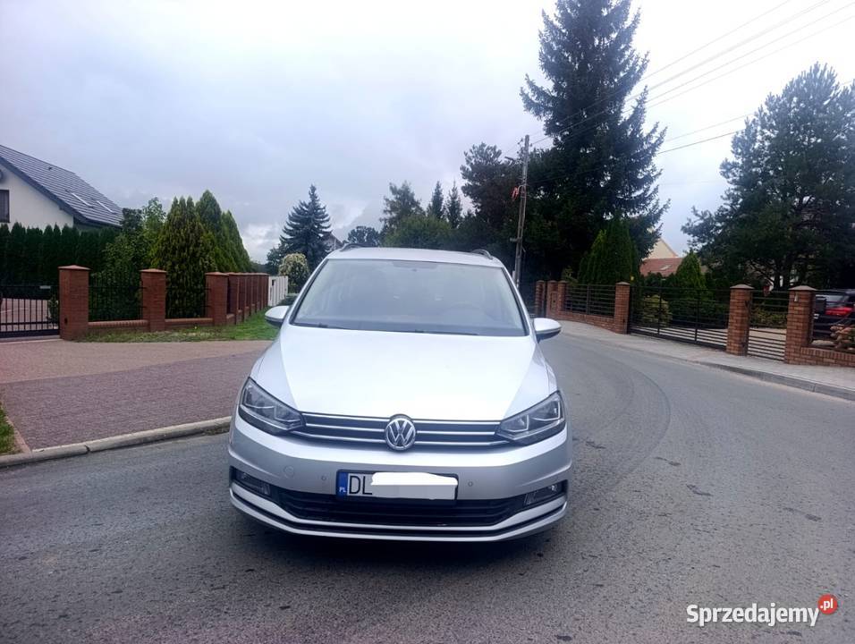 VW Touran 2016rNavi Zamiana 16 diesel możliwa zamiana Touran Legnica sprzedam