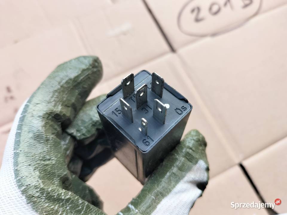 PRZEKAŹNIK HELLA 310 893919082A Kamień-Kolonia sprzedam