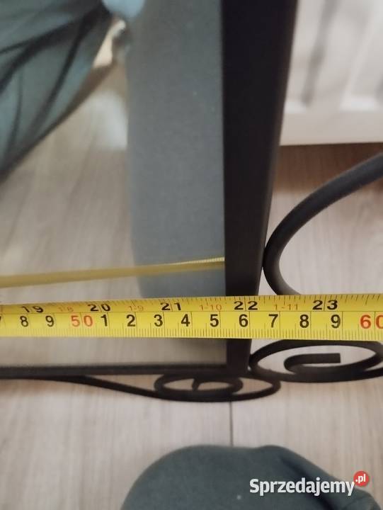 lustro kwadratowe w ozdobnej ramie ikea ścienne