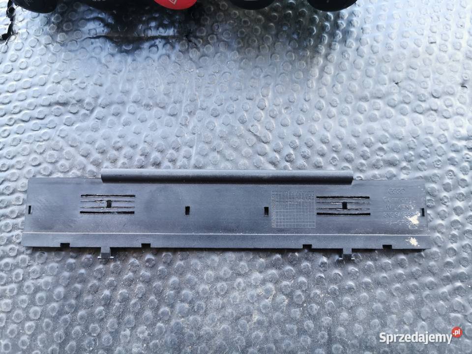 Mocowanie przełączników audi TT 8N0941569A osobowe sprzedam