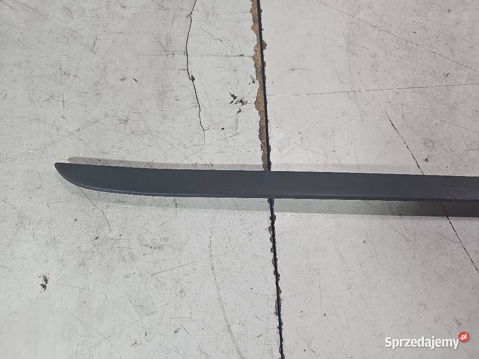 LISTWA SZYBY CZOŁOWEJ PRAWA FORD C MK2