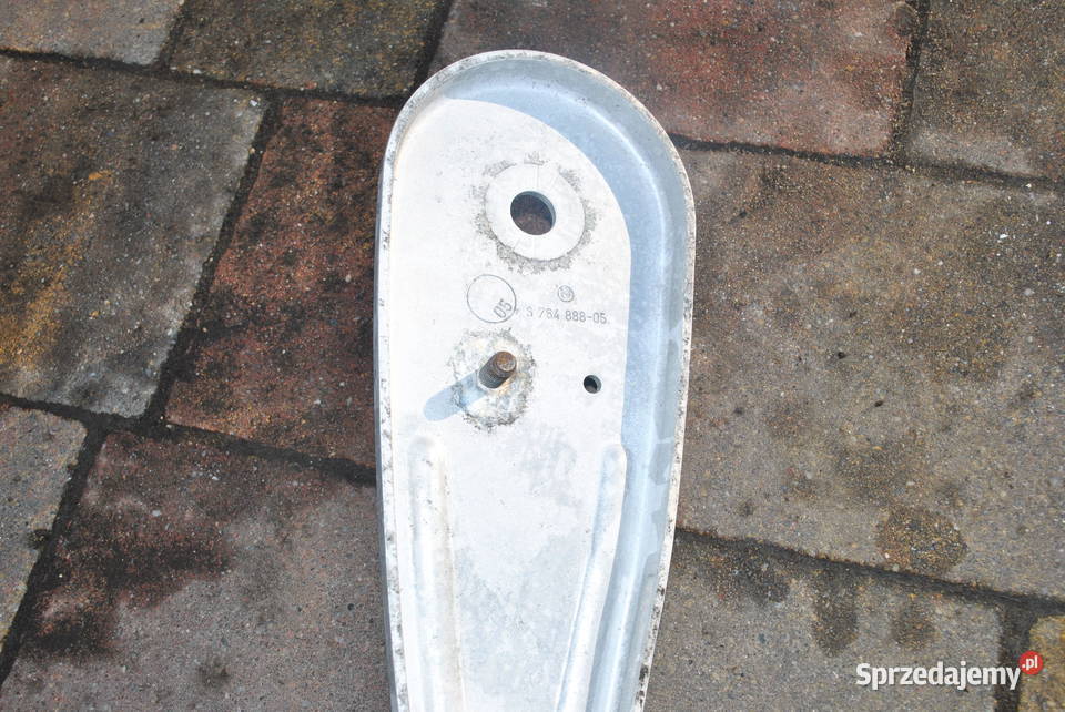 Wspornik tylnej belki prawa strona łącznik belki Poręba