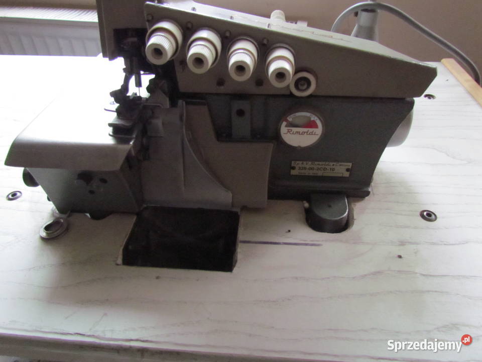 Maszyan do szycia Overlock Rimoldi Produkcja Pleszew sprzedam