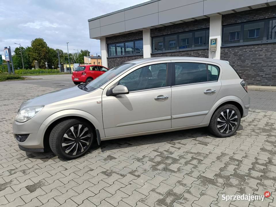 Opel Astra H 2009 17 diesel ASR (kontrola trakcji) śląskie Sosnowiec