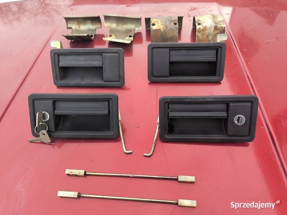 Polonez FSO Caro klamki zewnetrzne komplet Stalowa Wola sprzedam