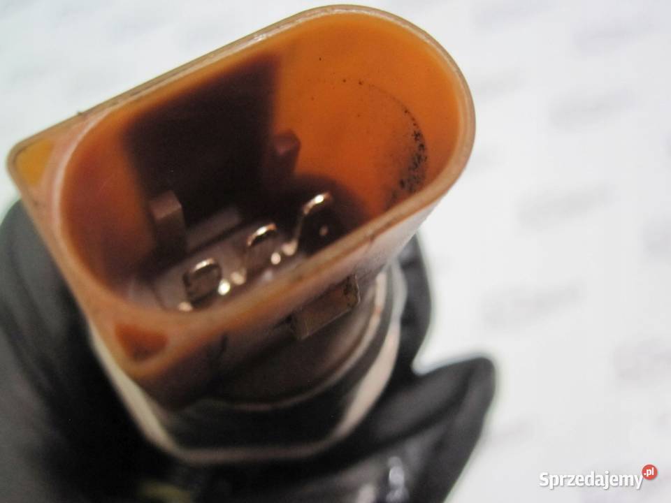 VW GOLF VI 16 TDI CAY 105 11r listwa wtryskowa