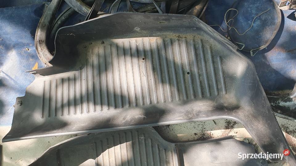 Półki pod deskę rozdzielczą Wartburg