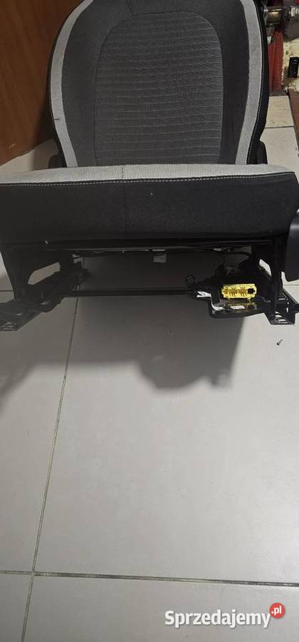 Fotel lewy Renault Twingo III Chełm