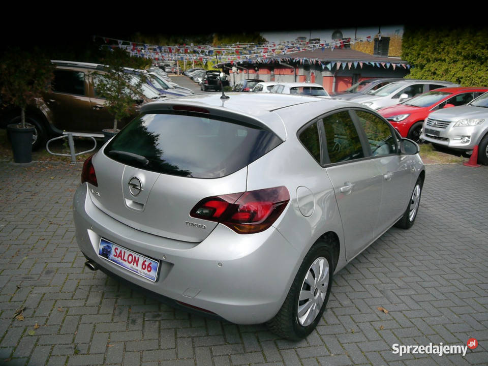 Opel Astra 14t Xenon Stan b 100bezwypadkowy z elektrochrom. lusterka boczne Astra Częstochowa