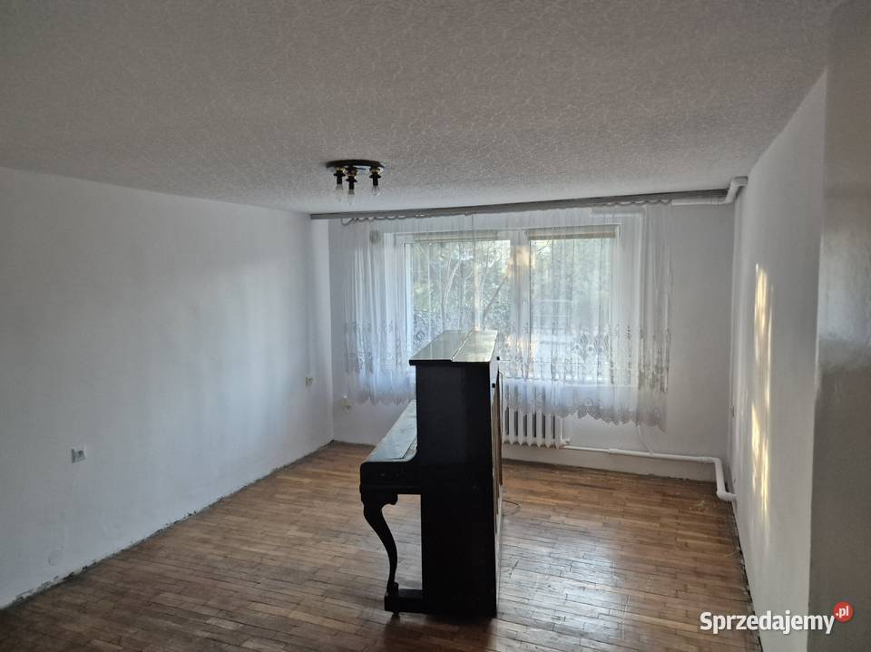 Sprzedam dom w centrum Ślesina