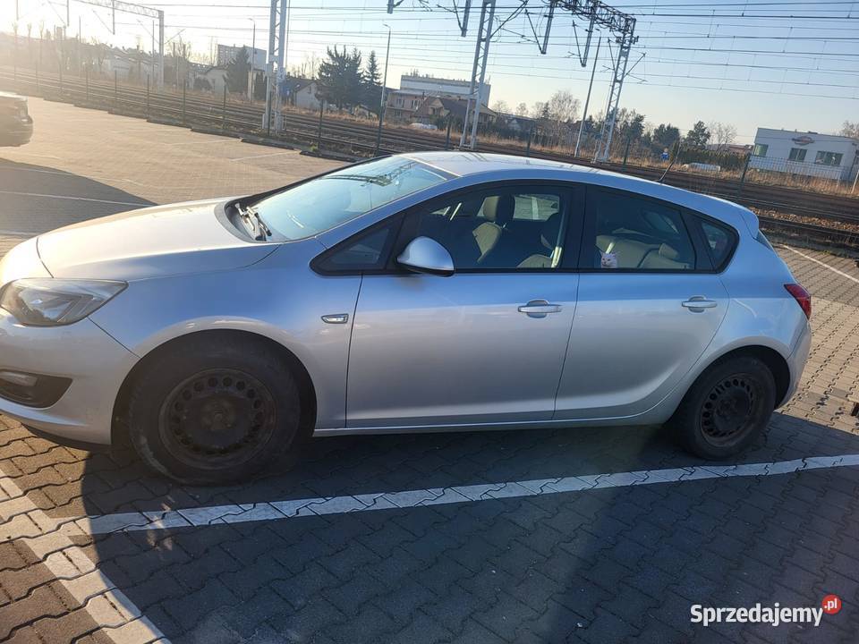Opel Astra J 14 Turbo 140 Fabryczna instalacja małopolskie Skawina