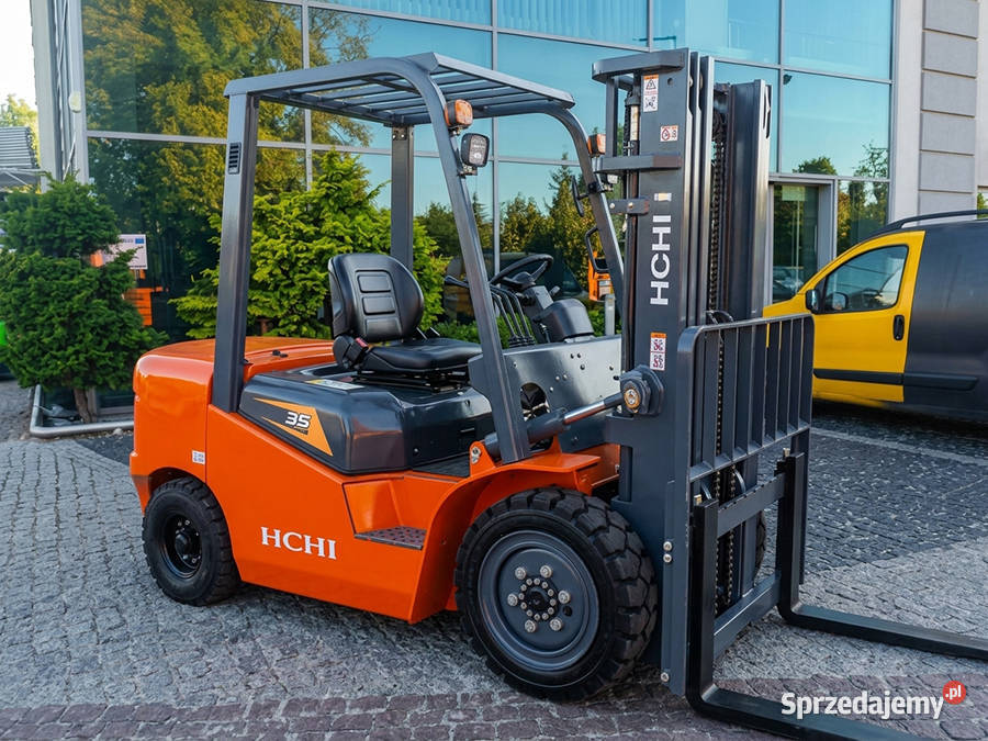 Wózek widłowy Hchi CPCD35 triplex 45 m diesel Kęty
