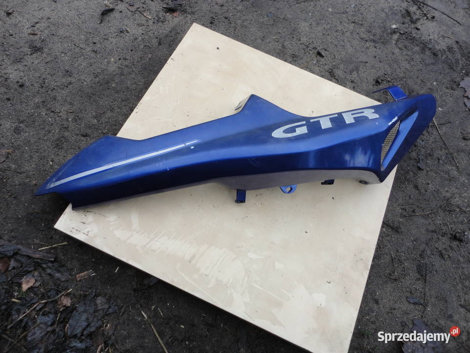CPI GTR ZIPP AXIS Zadupek boczek owiewka prawa Sokolniki